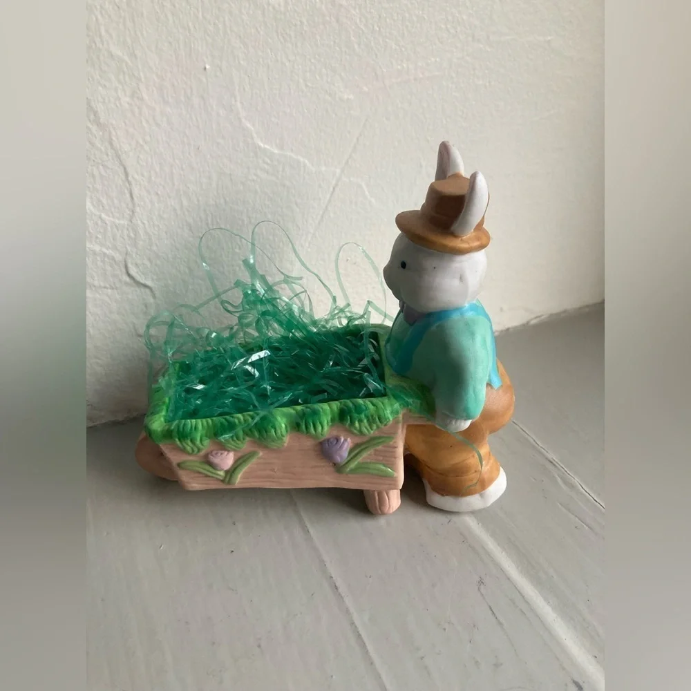 N/A charming ceramic